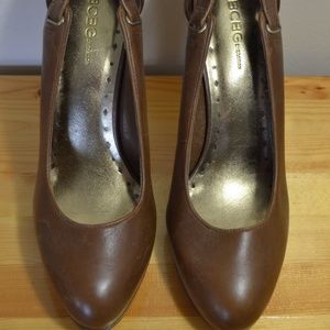 BCBGeneration brown heels